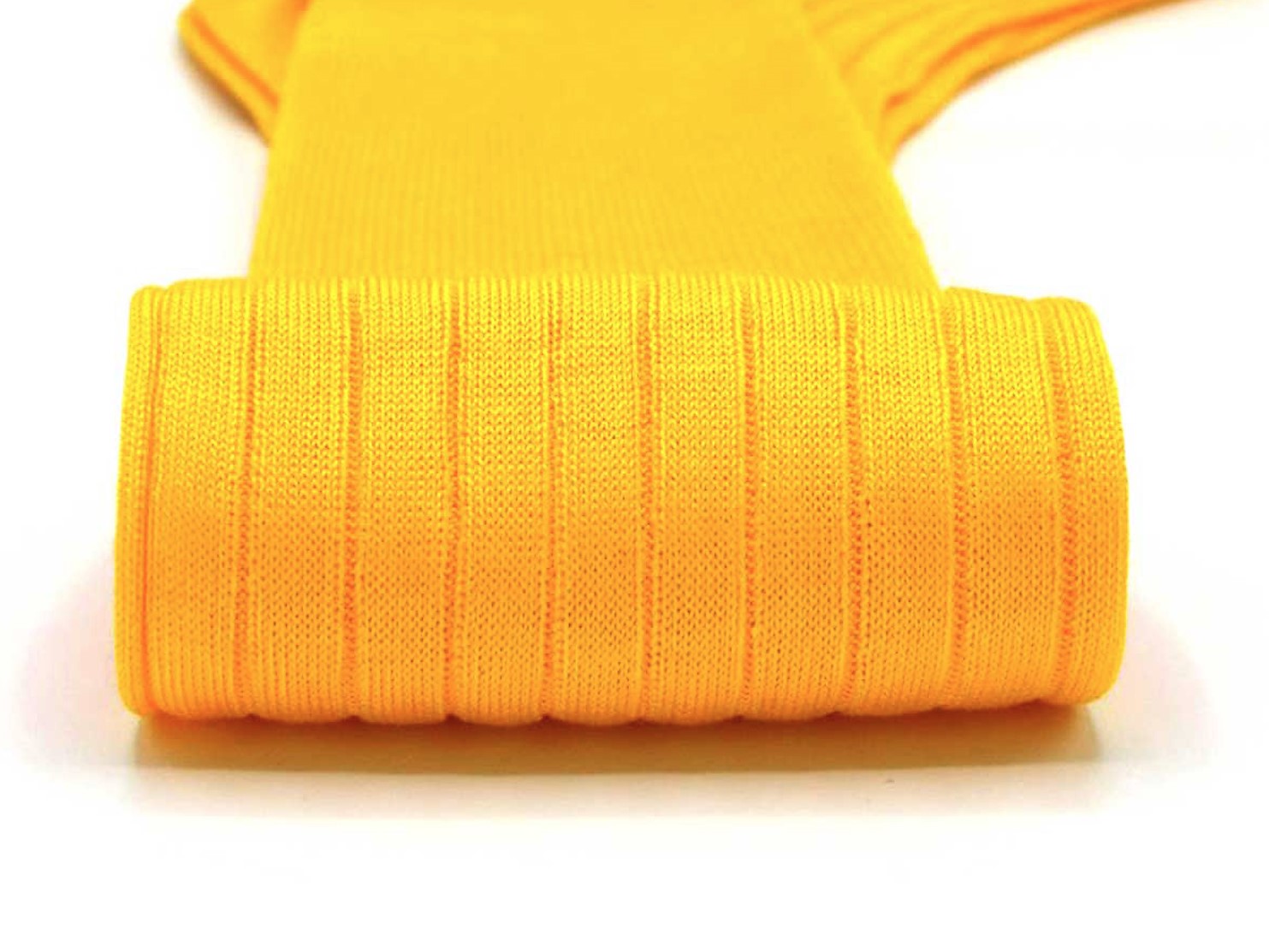 chaussettes-montantes-mi-bas-unies-jaune-colza-en-pur-fil-d'écosse-remaillées-à-la-main-pour-hommes